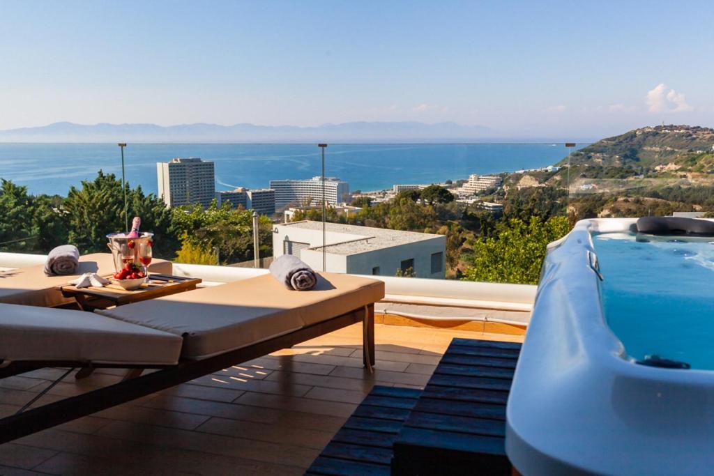 Apartamento Flyviewflatsgold Privatehottub With Seaview Ixia  Exterior foto