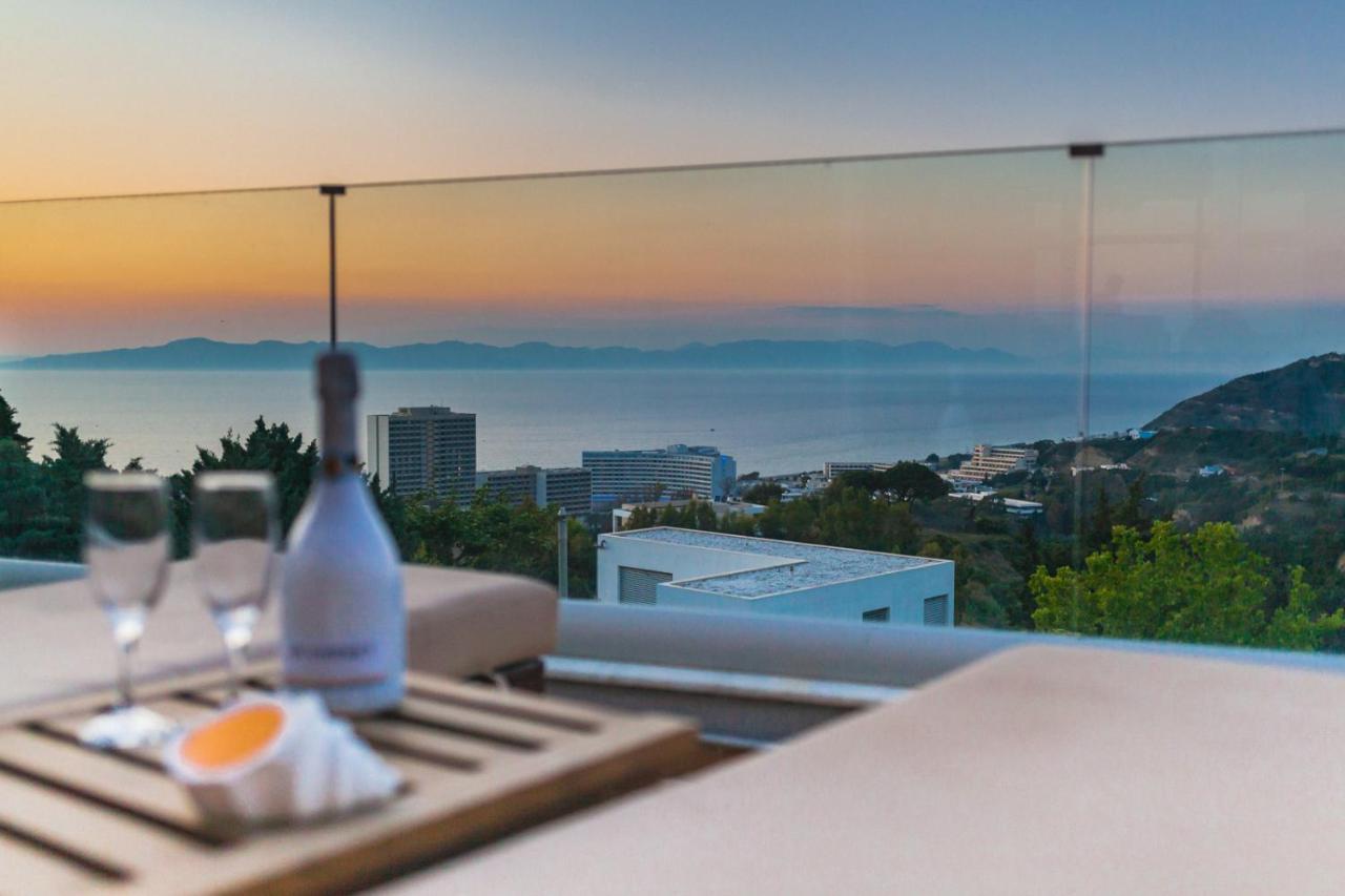 Apartamento Flyviewflatsgold Privatehottub With Seaview Ixia  Exterior foto