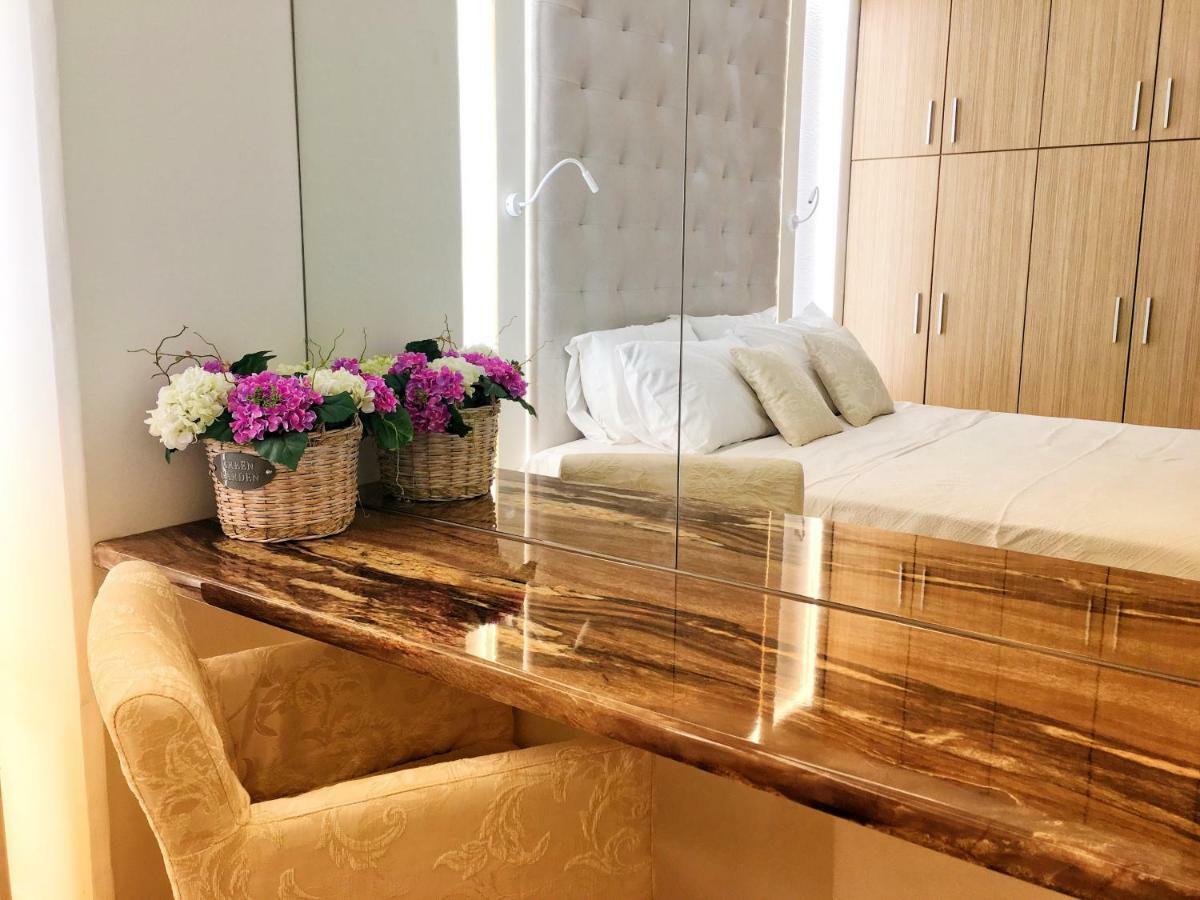 Apartamento Flyviewflatsgold Privatehottub With Seaview Ixia  Exterior foto